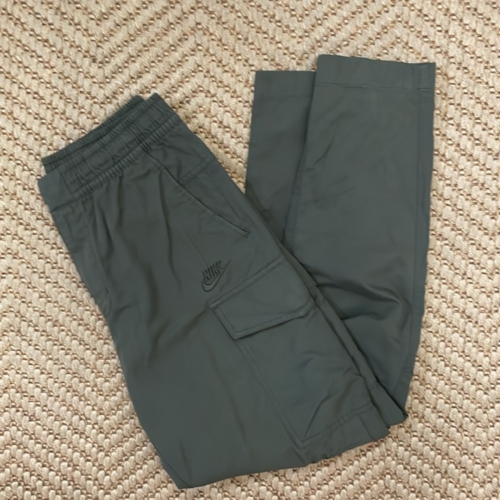 Nike - Jogger Style Ankle Cargo Pants - Green - Small